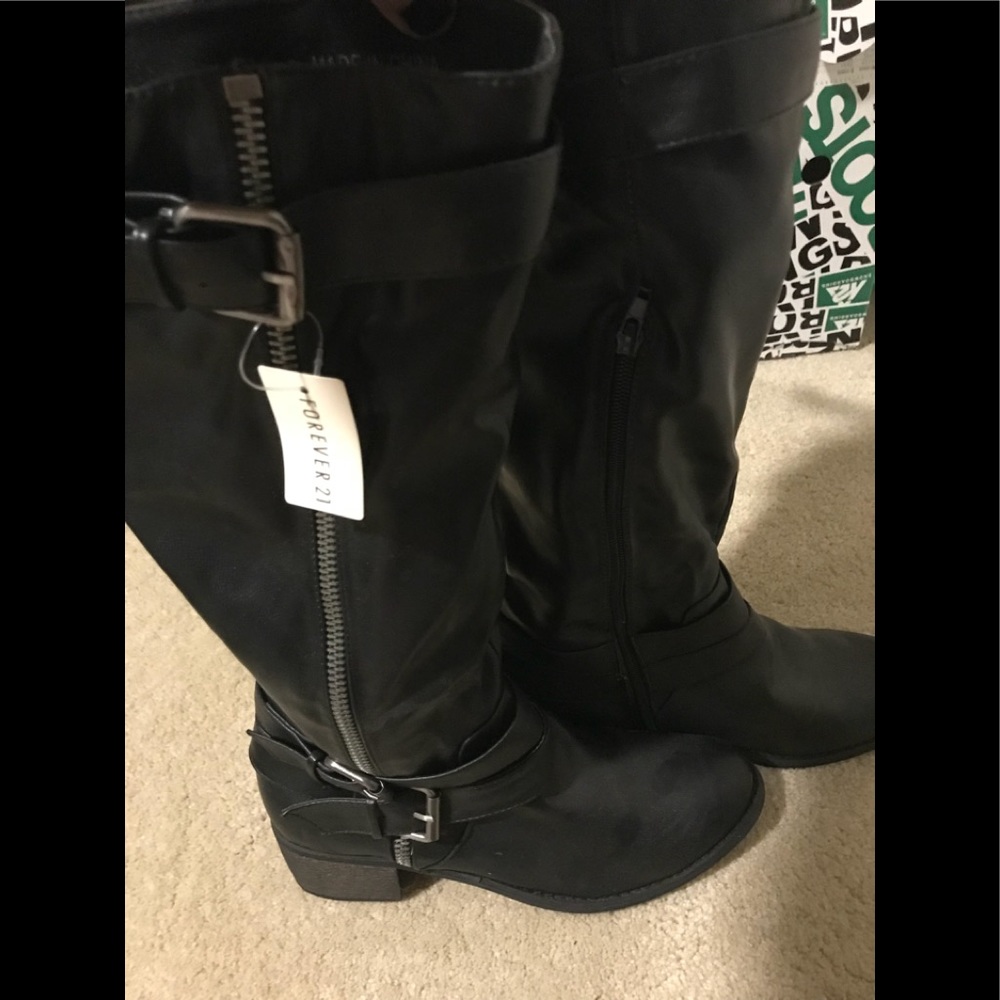 Forever 21 New with tags Black zip up boot